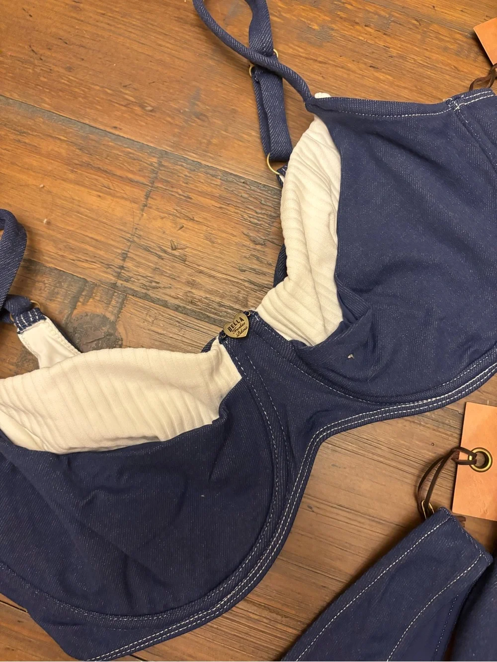 Frankies Bikinis nwt frankie’s